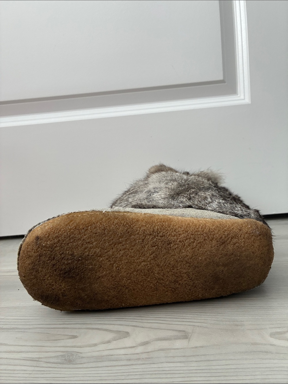 Authentic Inuit Made Mukluks - Grey Rabbit Fur - Picture 4 of 5